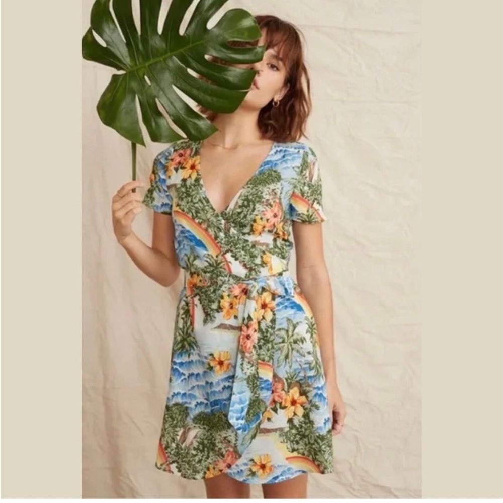marine layer frances tropical hawaiian print wrap mini dress